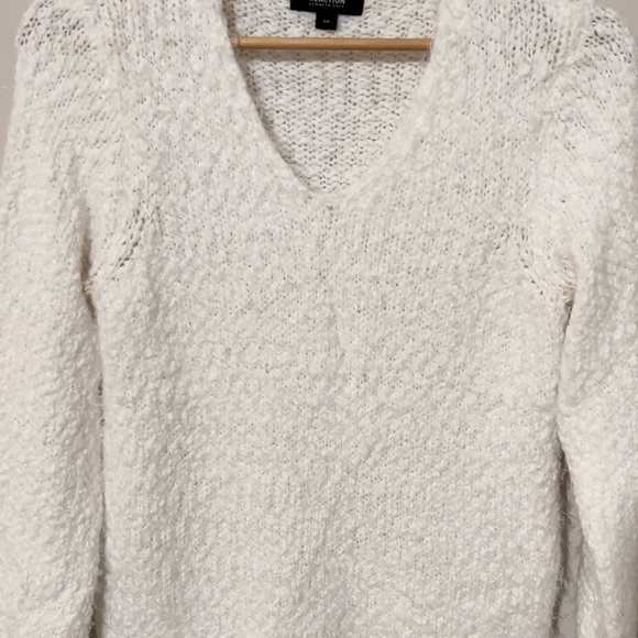 Kenneth Cole Sweater V-Neck - Picture 2 of 3